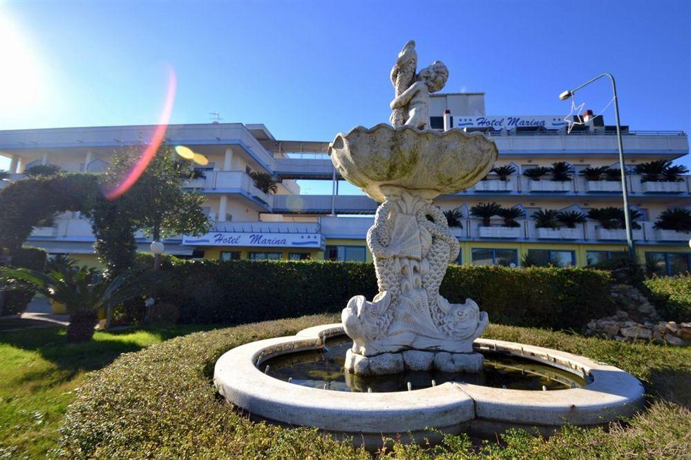 Hotel Marina Розето дели Абруци Екстериор снимка