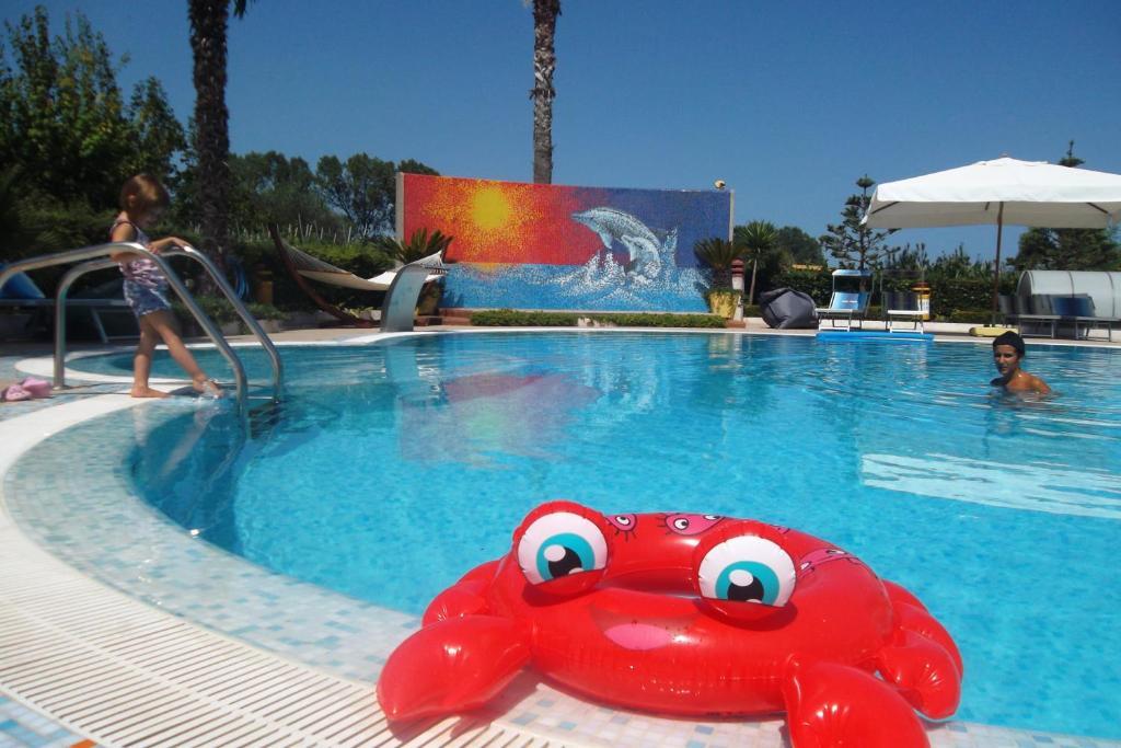 Hotel Marina Розето дели Абруци Екстериор снимка