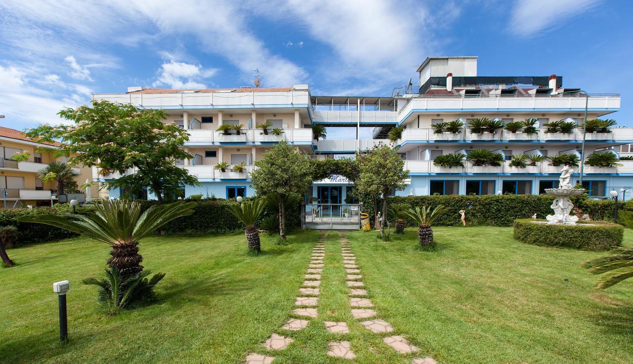 Hotel Marina Розето дели Абруци Екстериор снимка