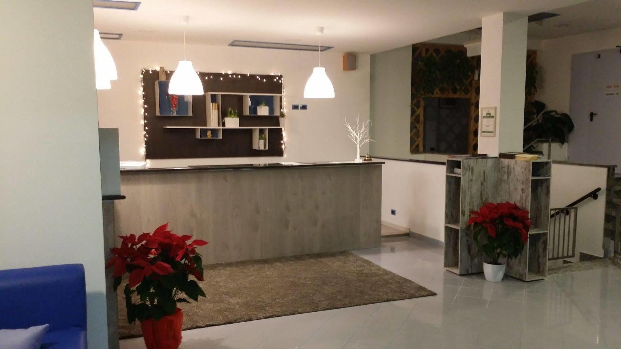 Hotel Marina Розето дели Абруци Екстериор снимка